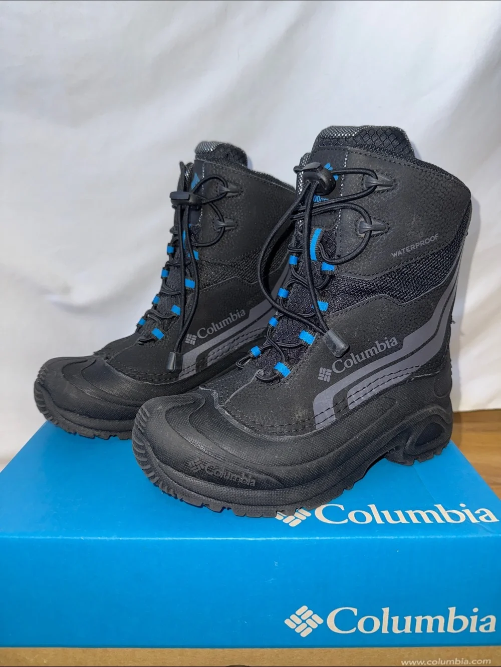 Columbia Youth Bugaboot Plus IV Omni-Heat boots